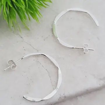 SILVER HAMMERED HOOPS