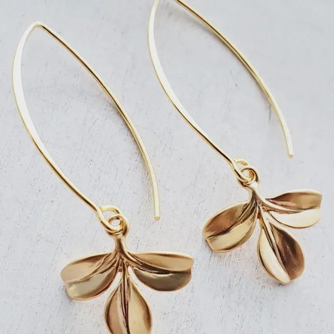PETITE BRANCH GOLD EARRINGS