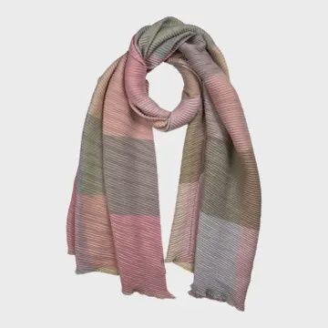 PLEATED SCARF