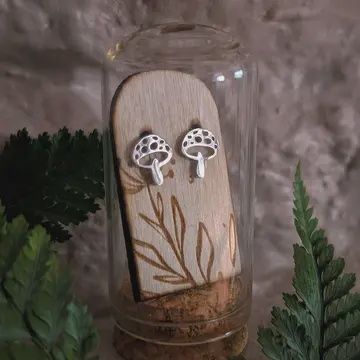 MUSHROOM STAINLESS STEEL STUDS