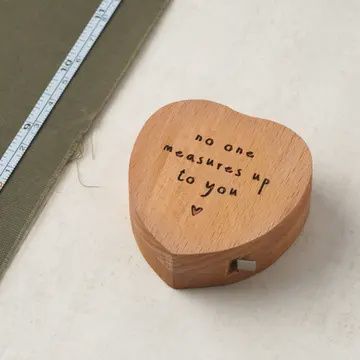 HEART TAPE MEASURE