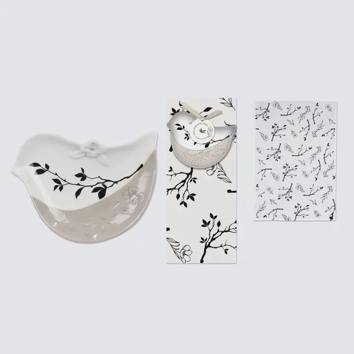 SOAP DISH AND TOWEL SET