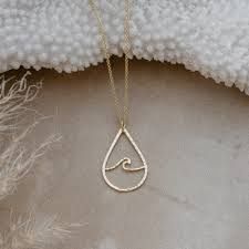 LONG BEACH NECKLACE