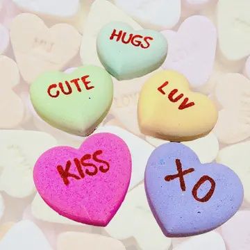 CANDY LOVE HEART BATH BOMBS