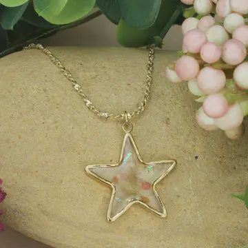 Cottage star flower necklace