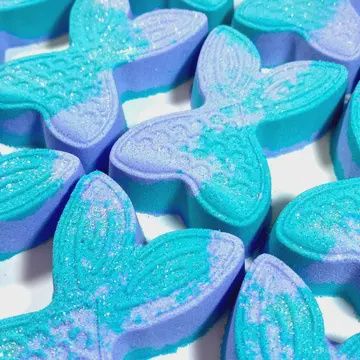 MERMAID TAIL BATHBOMB