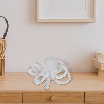 WHITE OCTOPUS