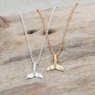 WHALE TAIL NECKLACE