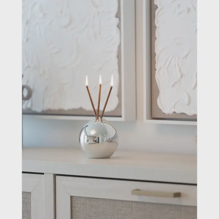 NEVA SILVER ROUND VASE