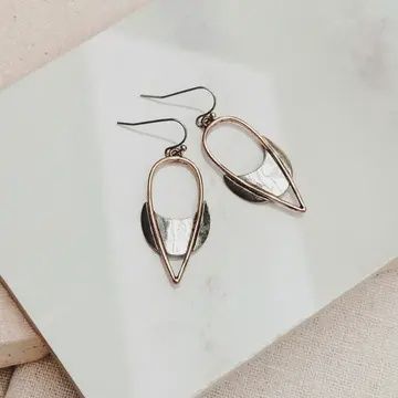 TWO TONED ABSTRACT DANGLES