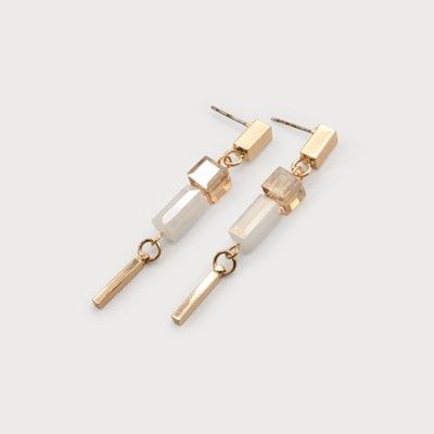 beaded dangle earring