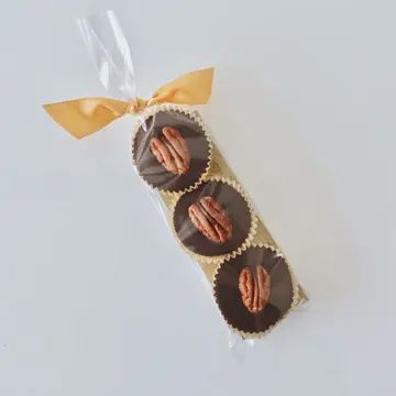 NUTTY CARAMEL CUPS