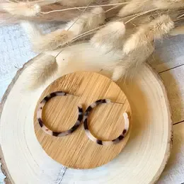 ACETATE HOOP SMALL TORTOISESHELL