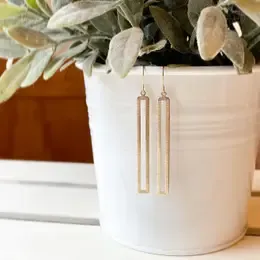 RECTANGLE BAR EARRINGS