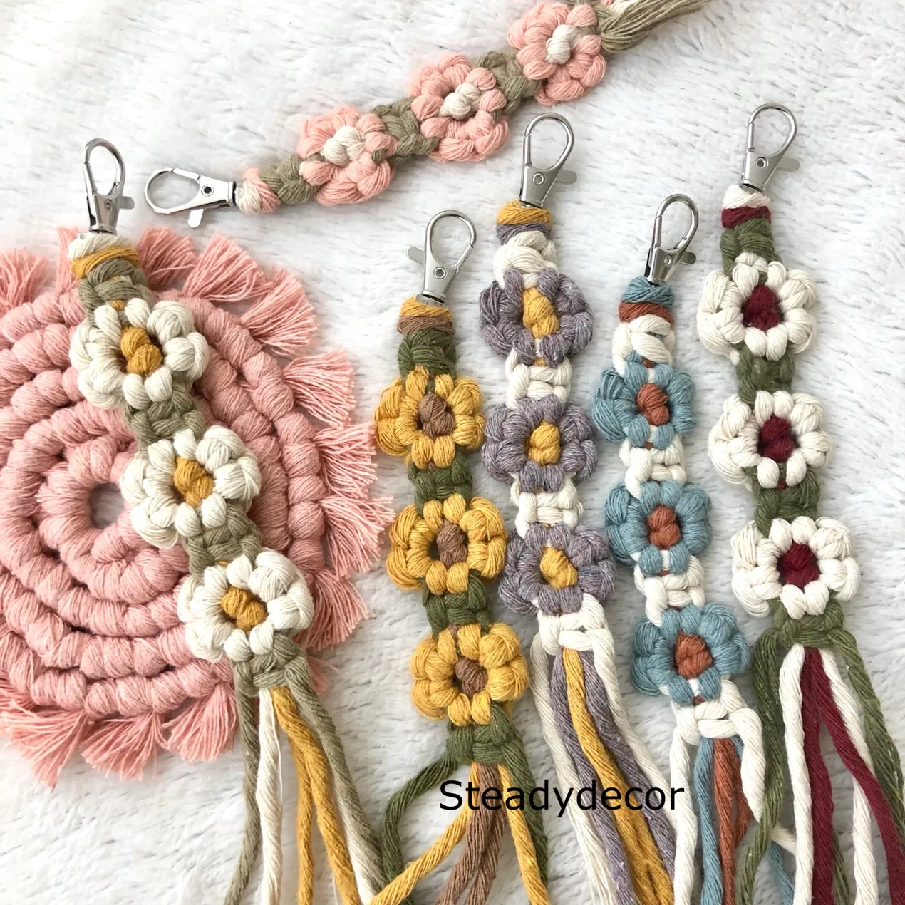 3 FLOWER MACRAME KEYCHAIN