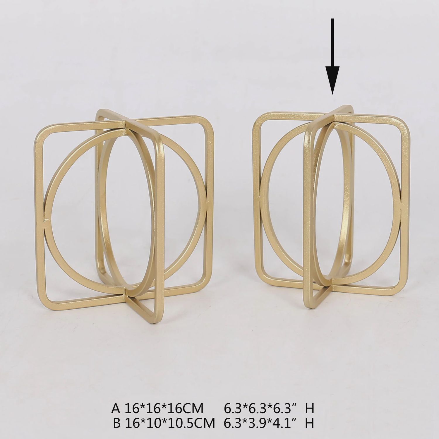 SQ AND CIRCLE METAL GOLD TABLE DECOR, Size: SMALL