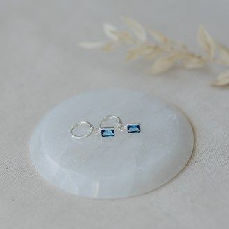 SHINE DANGLE HOOPS