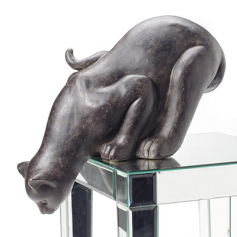 Cat Peering Over Ledge Figure