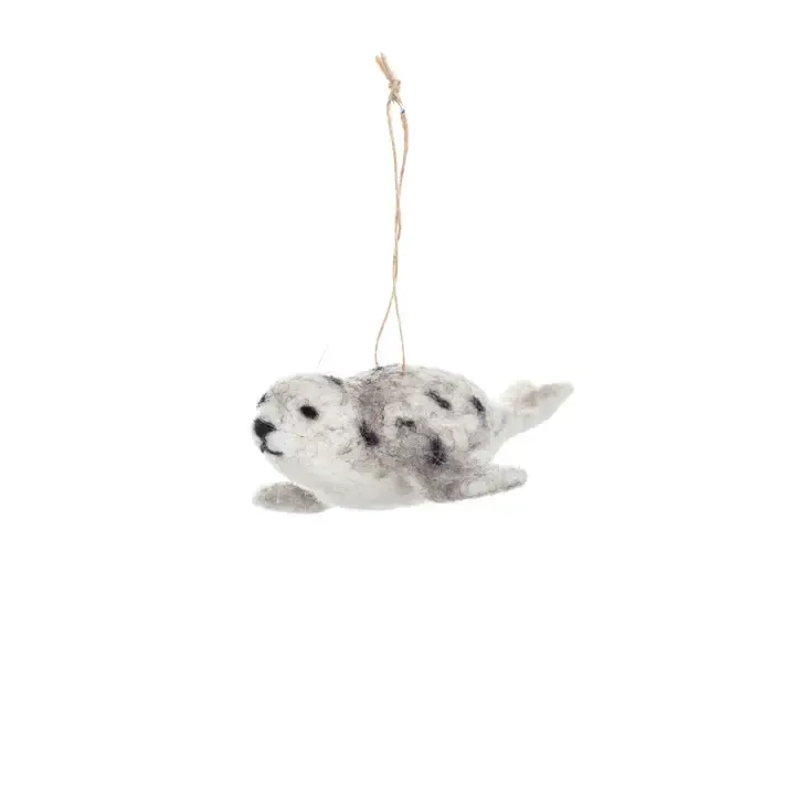 FELTED HARBOUR SEAL ORNAMENT