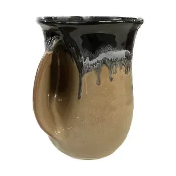 HANDWARMER MUG ASST., STYLE/COLOUR: BROWN/BLACK LEFT