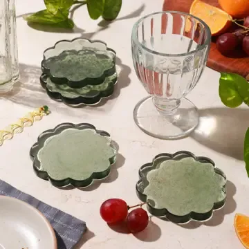 GLASS GREEN DAISY COASTER SET 4
