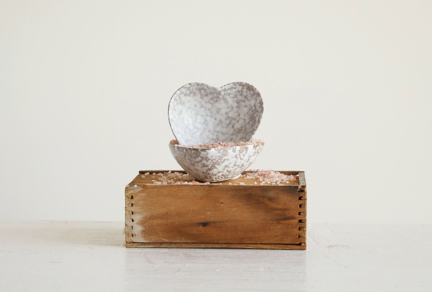 STONEWARE HEART DISH