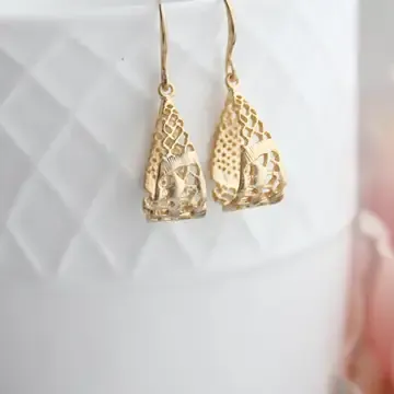 Lace Loop Earrings Gold