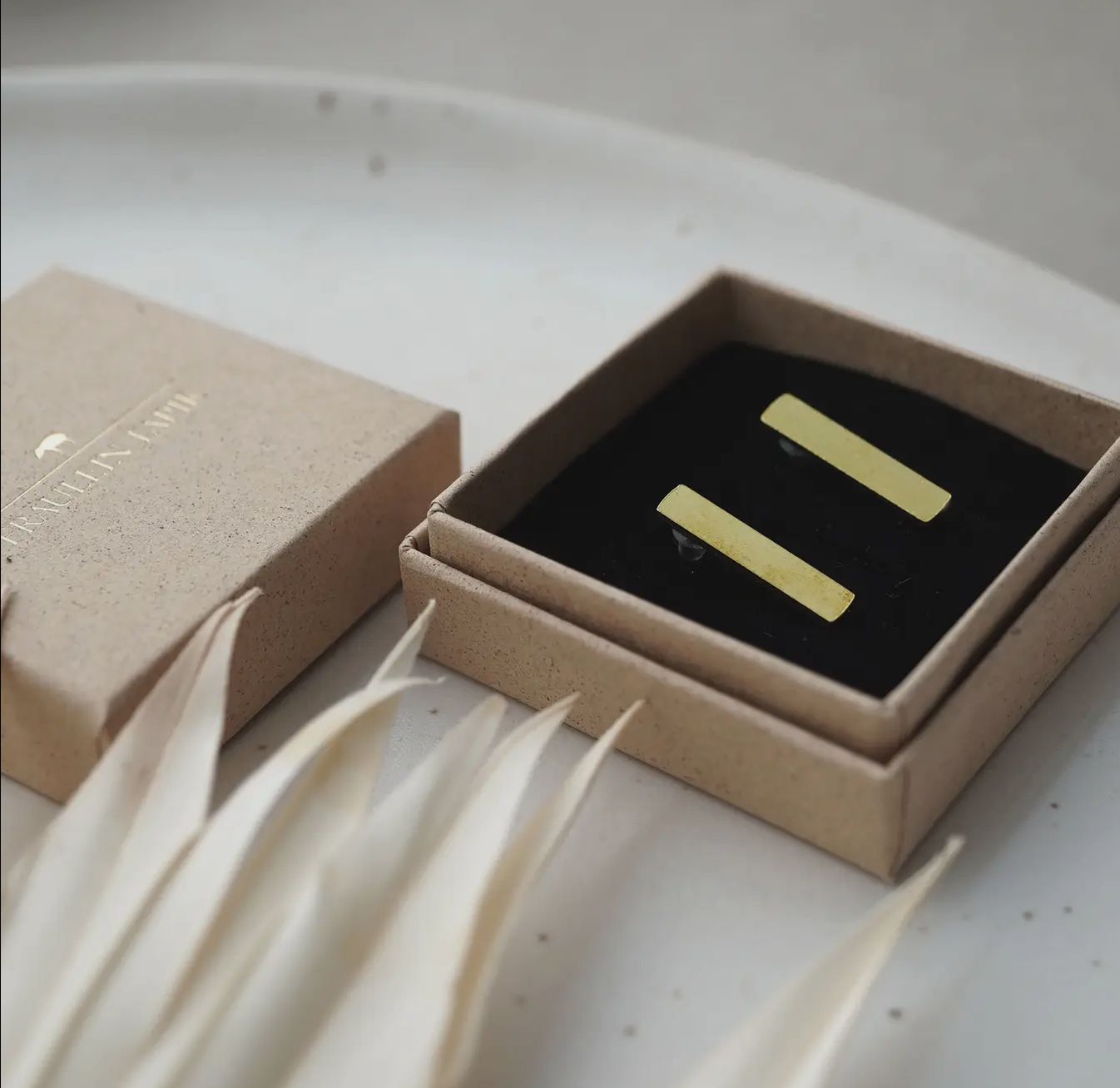 BAR STUD EARRINGS