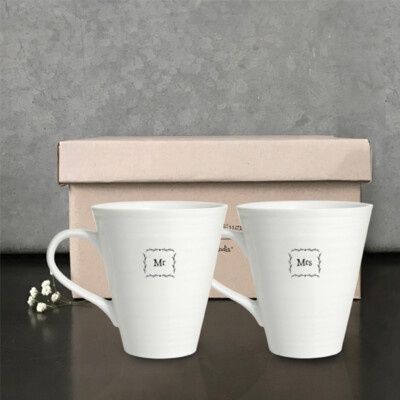 Mr &amp; Mrs Matching  Mug Set Of 2