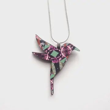 HUMMINGBIRD PENDANT NECKLACE