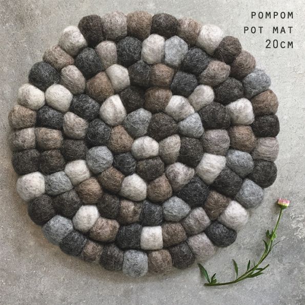 Felt Pompom Pot Mat Natural