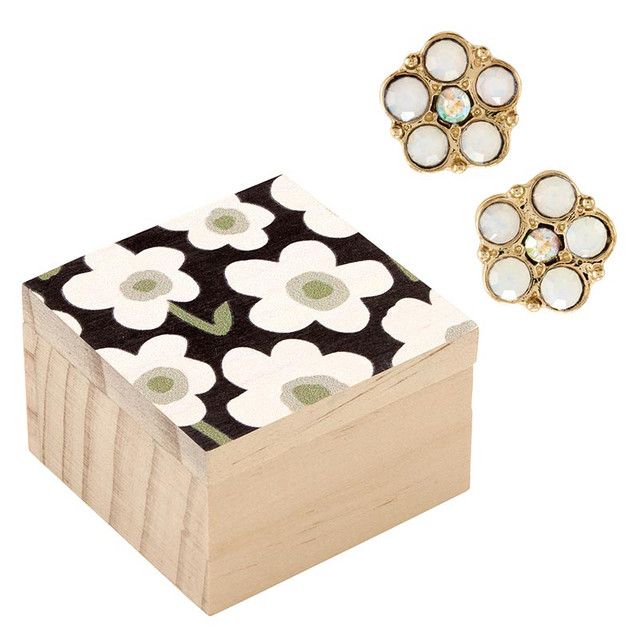 Santa Barbra Boxed Earrings, DESIGN: Daisy