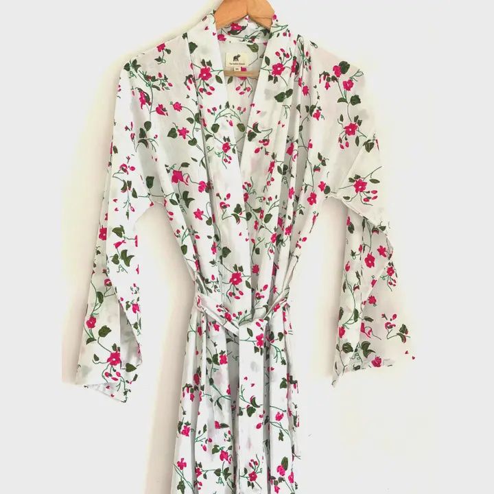 100% Cotton Robe And Bag White With Flowers Large