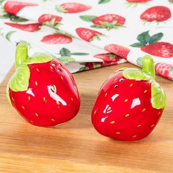 Strawberry Salt &amp; Pepper Shakers