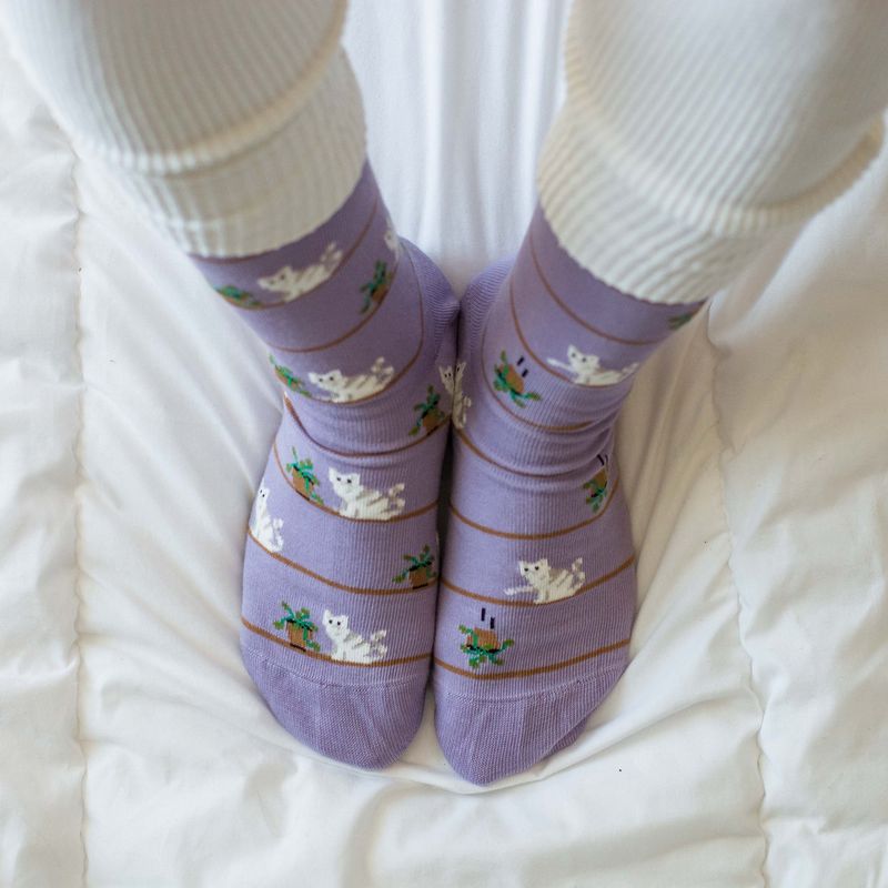 Women's Cat &amp; Plant Socks