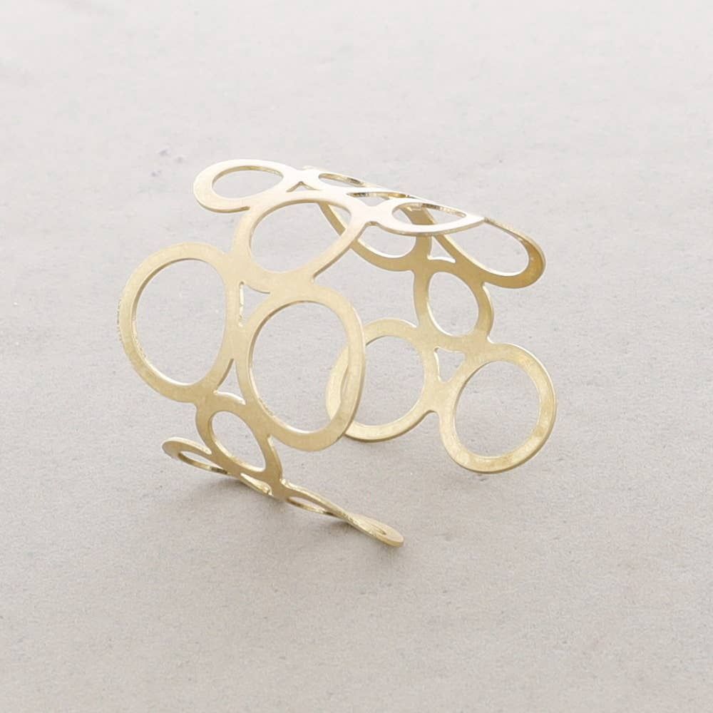 Gold Circle Metal Bracelet, Color: Dorado