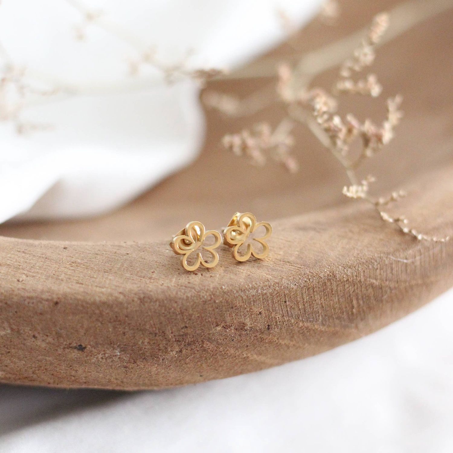 Mini Flower Earrings (Gold)