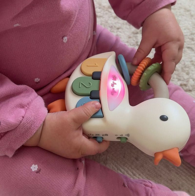 Bitzy Tunes Musical Goose Piano Toy