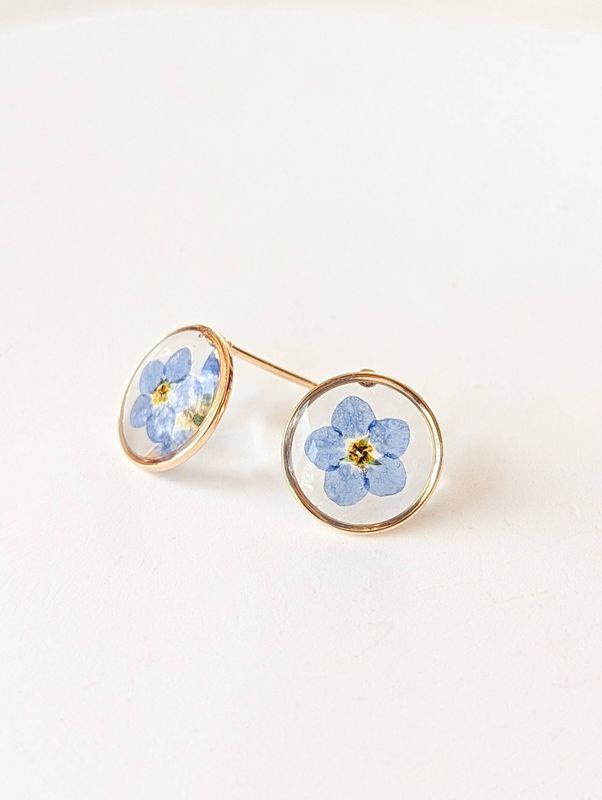 Salty Oak Studios Forget-Me-Not Circle Stud Earrings