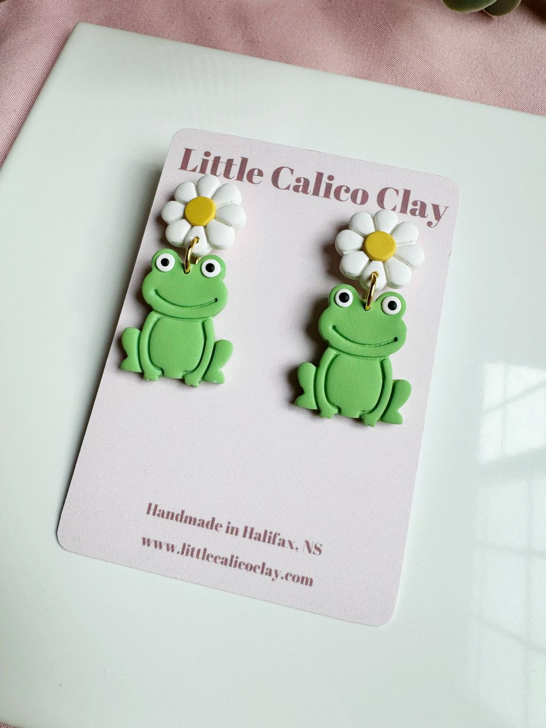 Daisy Frog Clay Earrings, Daisy Colour: White