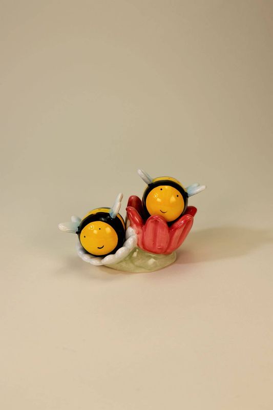 Bee and Flower Salt &amp; Pepper Shakers