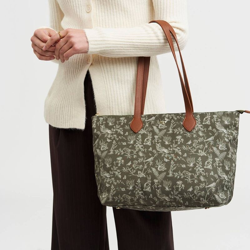 Edith Orla Scene Print Tote Bag in Khaki