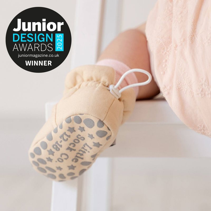 Linen Stay-on Baby and Toddler Booties | Sand