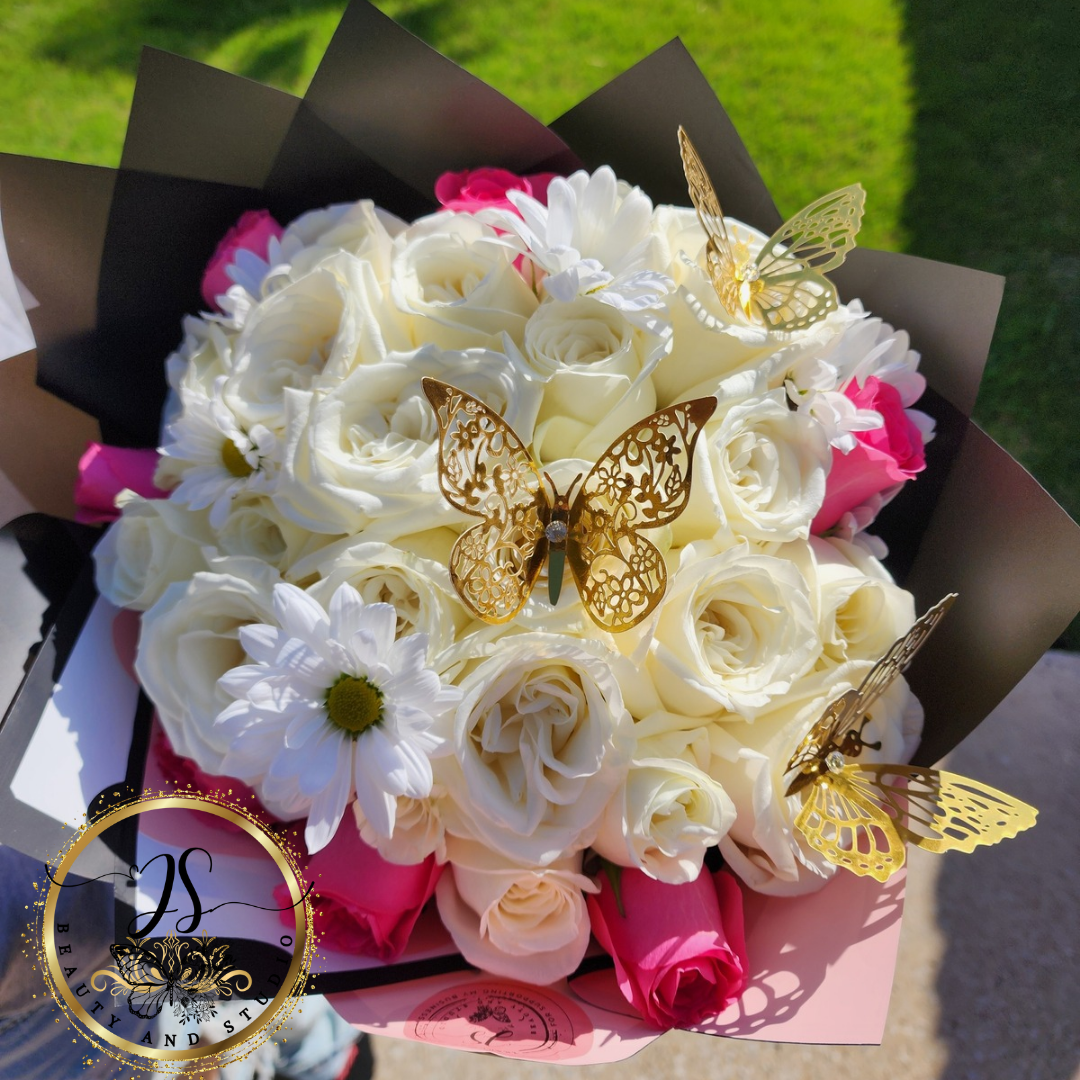 40 white and pink roses