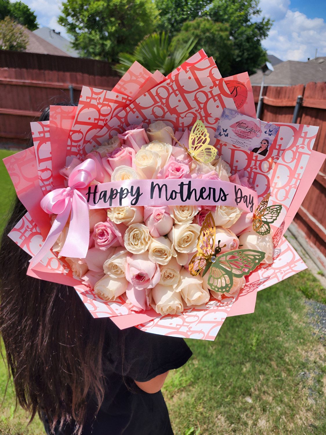 50 Delux Roses✨️