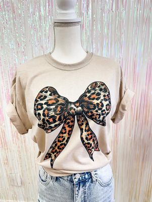 Leopard bow tee