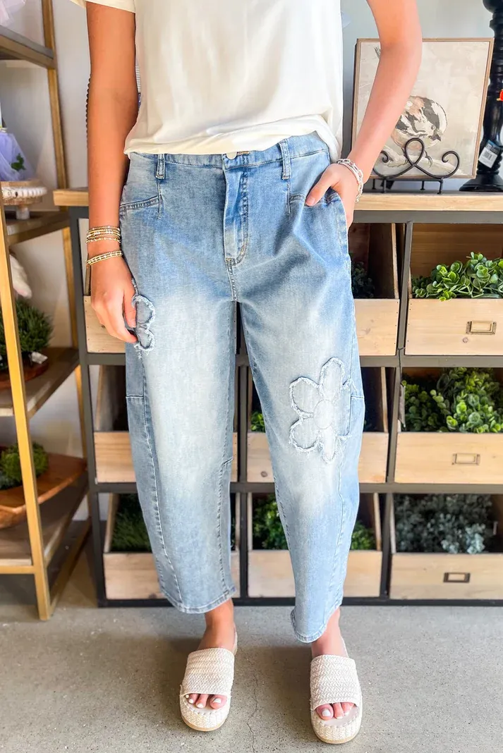 Flower Patched Copped Jeans