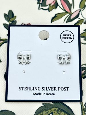 Silver Bow Studs