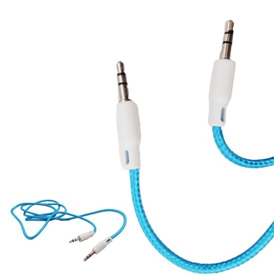 AUX 3.5мм кабел за музика