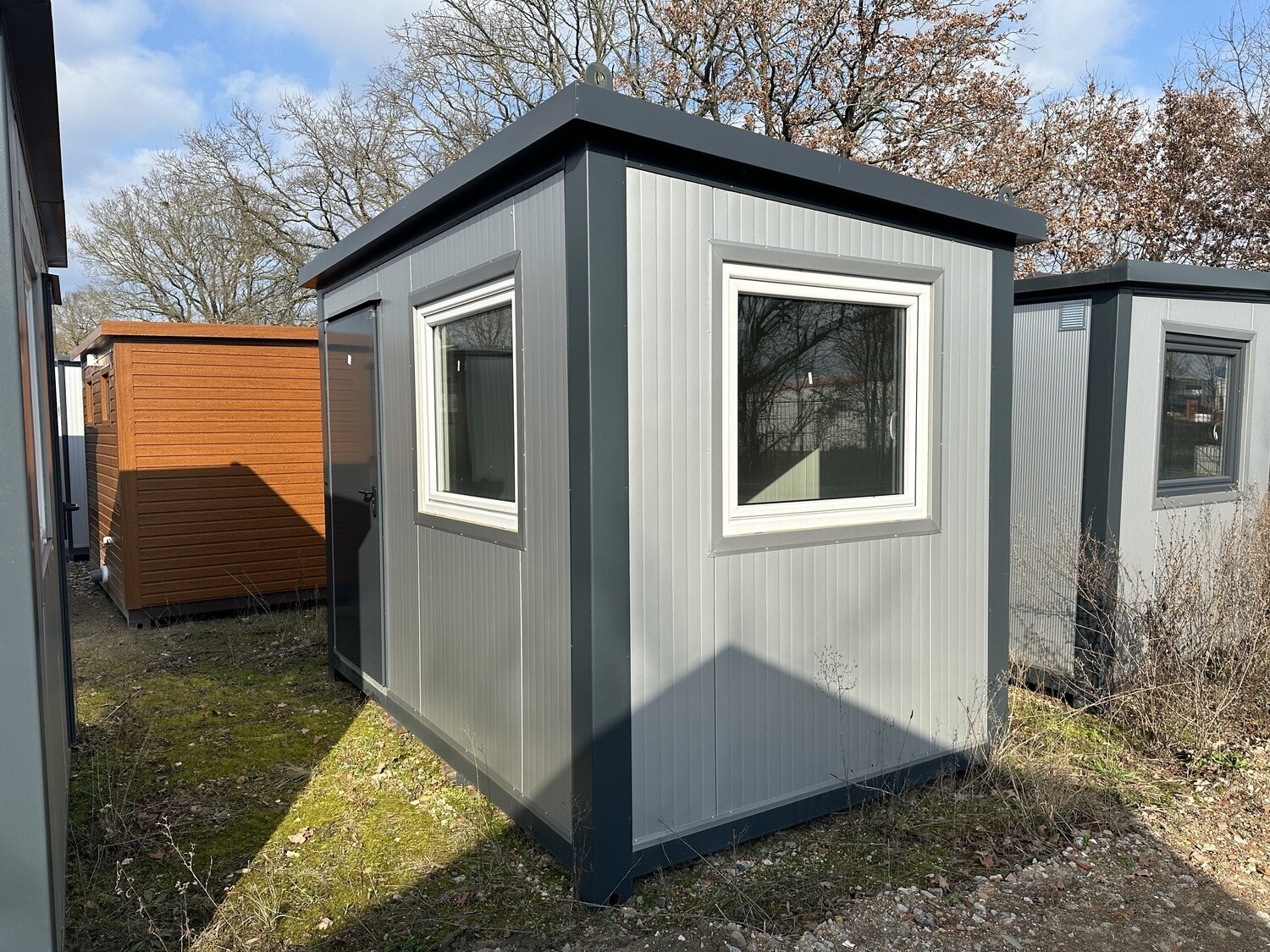 Bürocontainer 3,50 x 2,20 m – Die Container